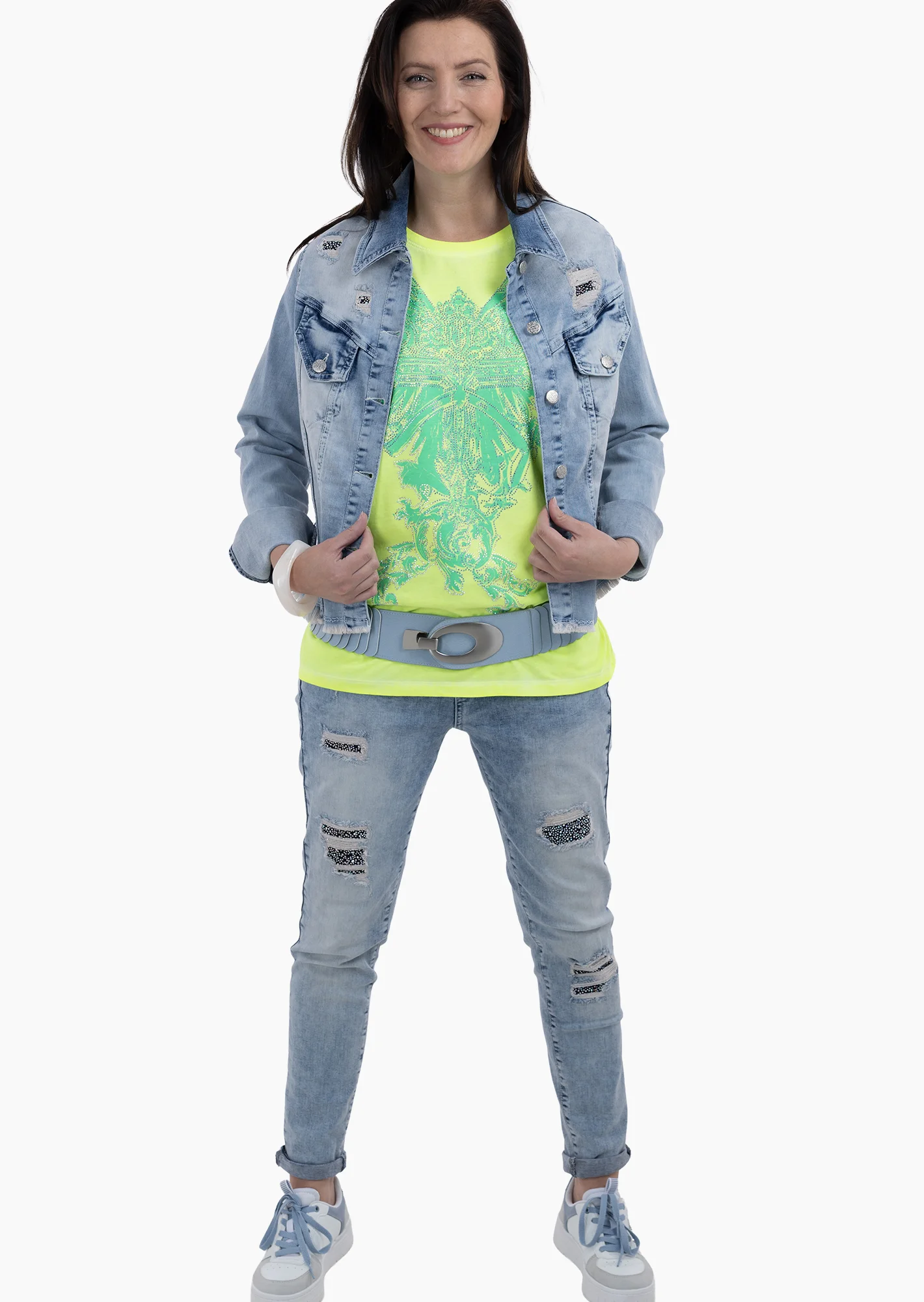 Jeans mit unterlegtem Destroyed, bleached denim
