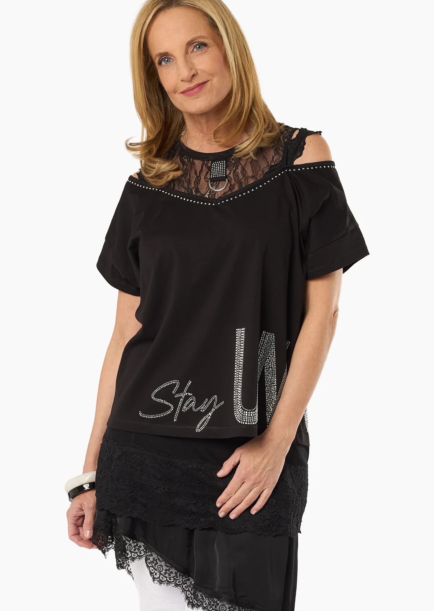 Shirt mit Spitze & Cut-Outs, schwarz