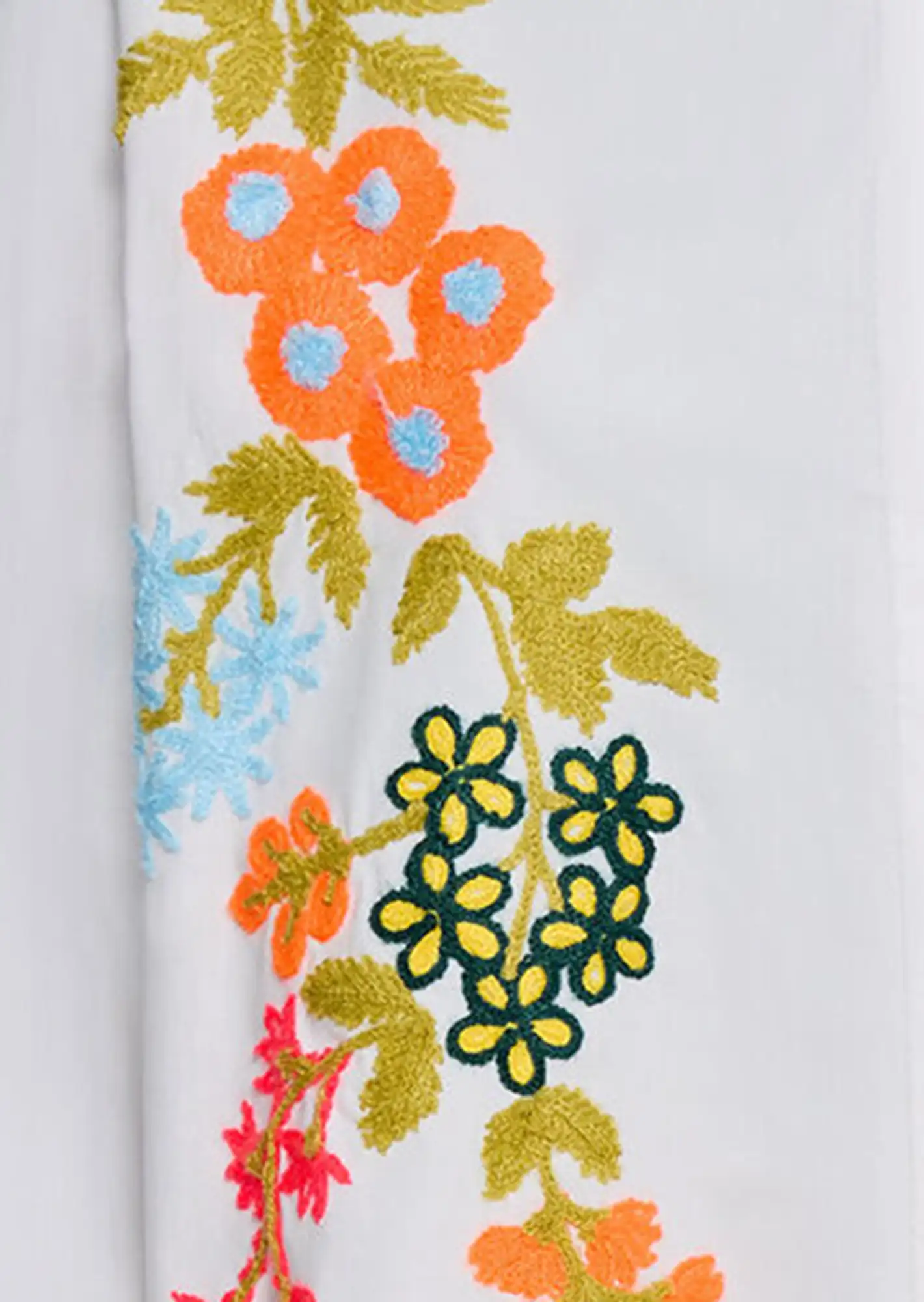 Bluse mit floraler Stickerei, weiß
