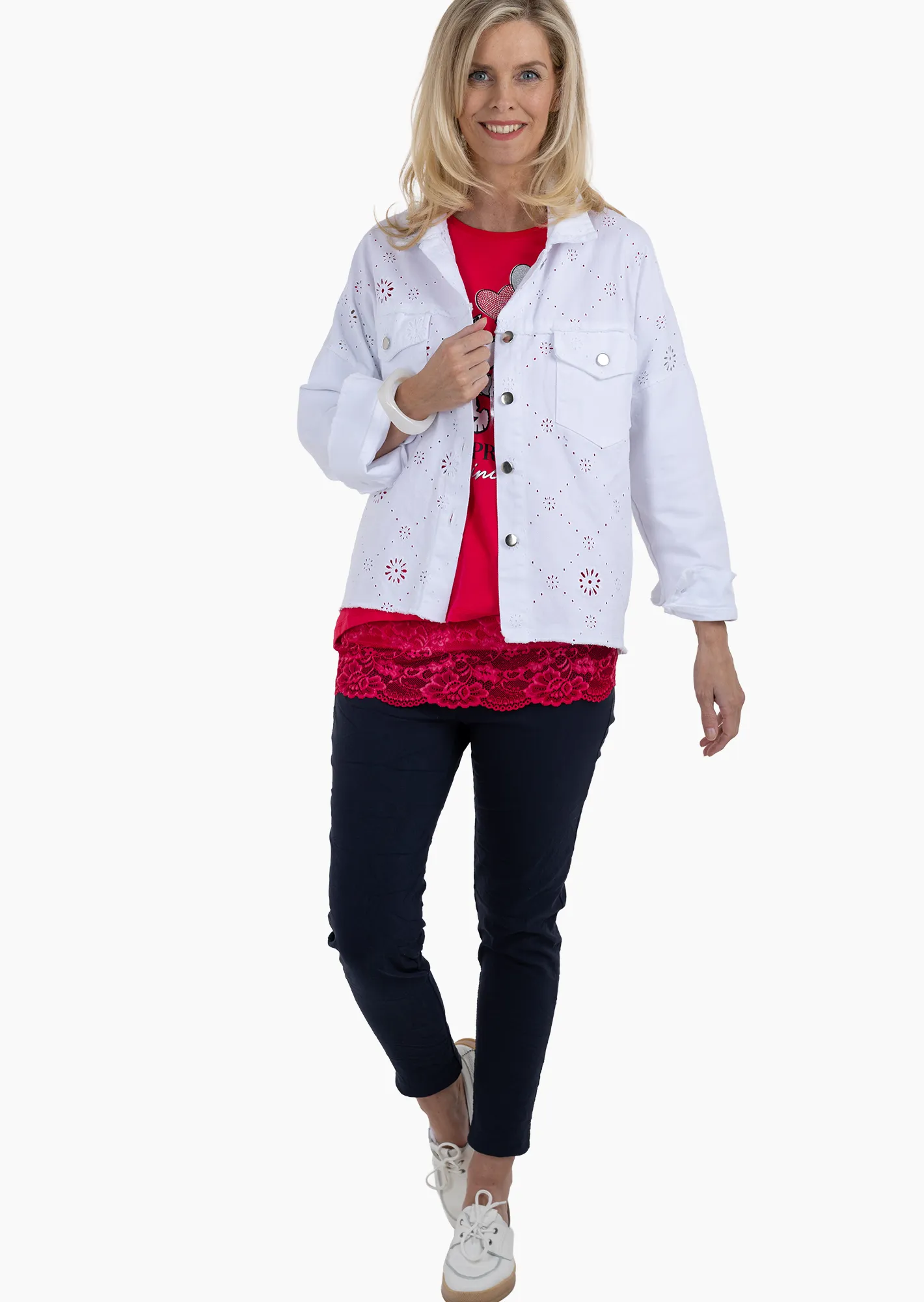 Jeansjacke mit Lochstickerei, weiß