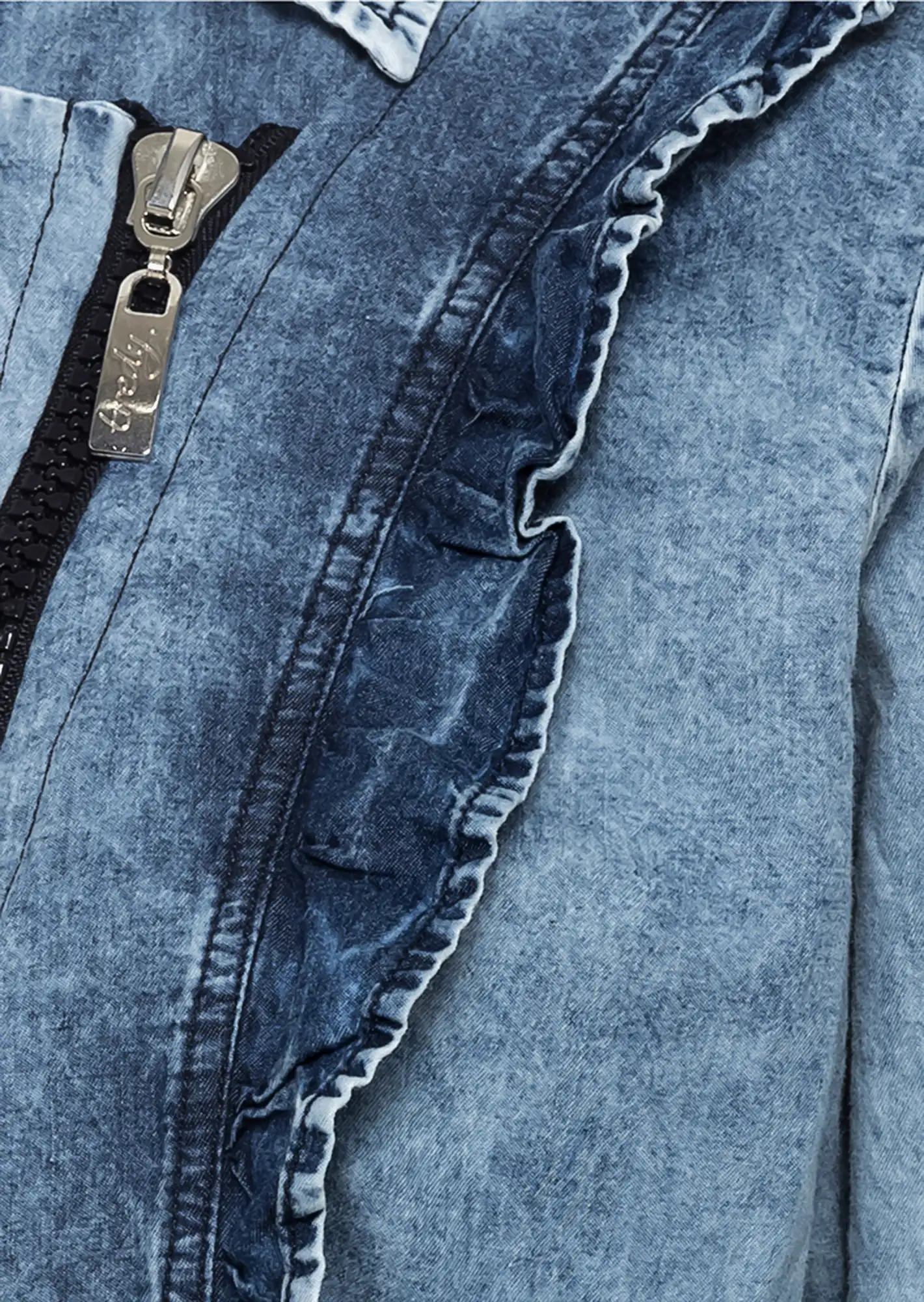 Denim-Mantel mit Volant, bleached denim