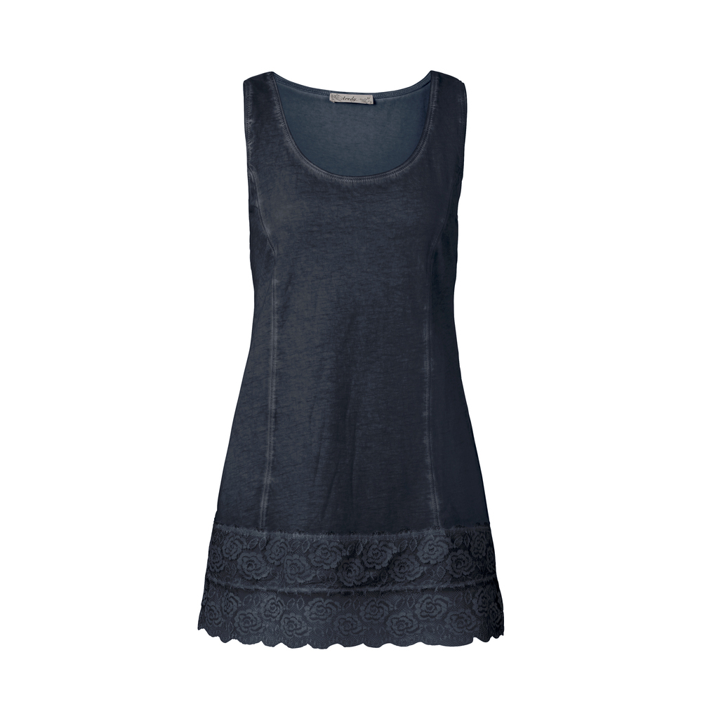 Basic Top, night