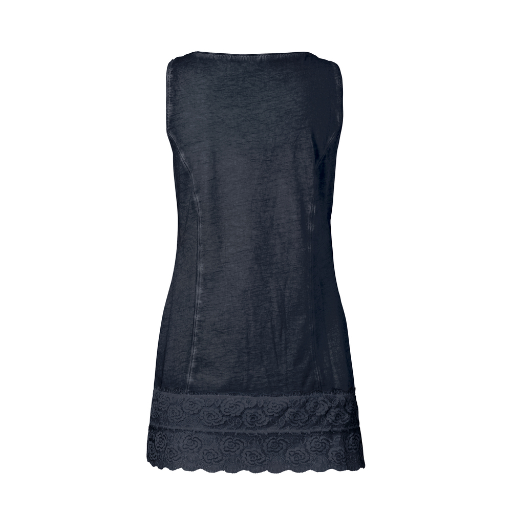 Basic Top, night