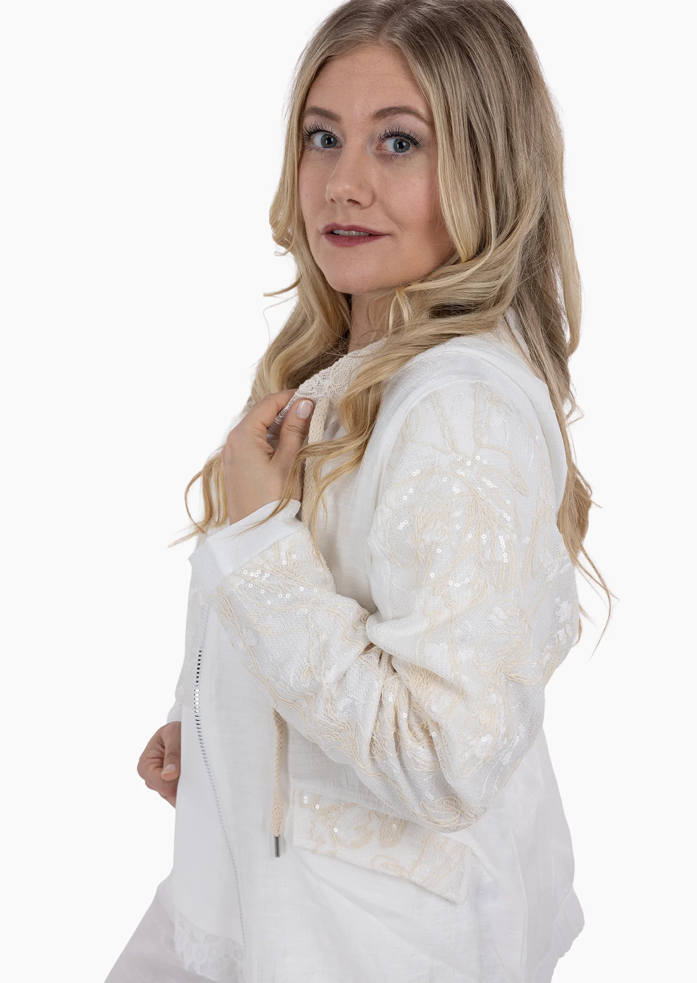 bestickte Jacke mit Zierpailletten, offwhite