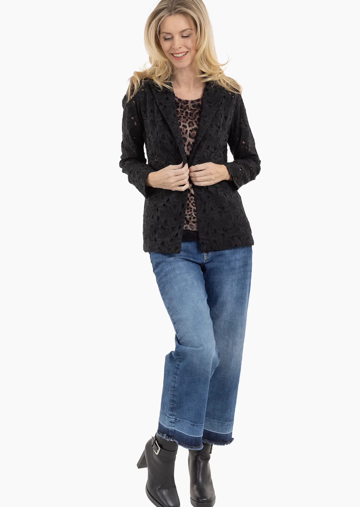 Blazer mit Lochstickerei, schwarz