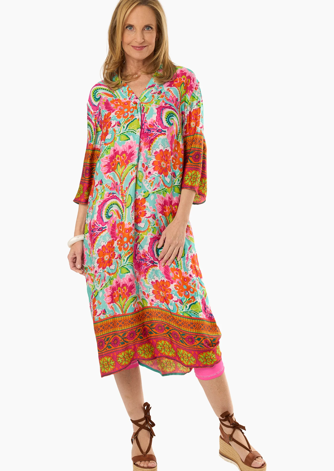Kleid aus Viskose-Satin, bunt