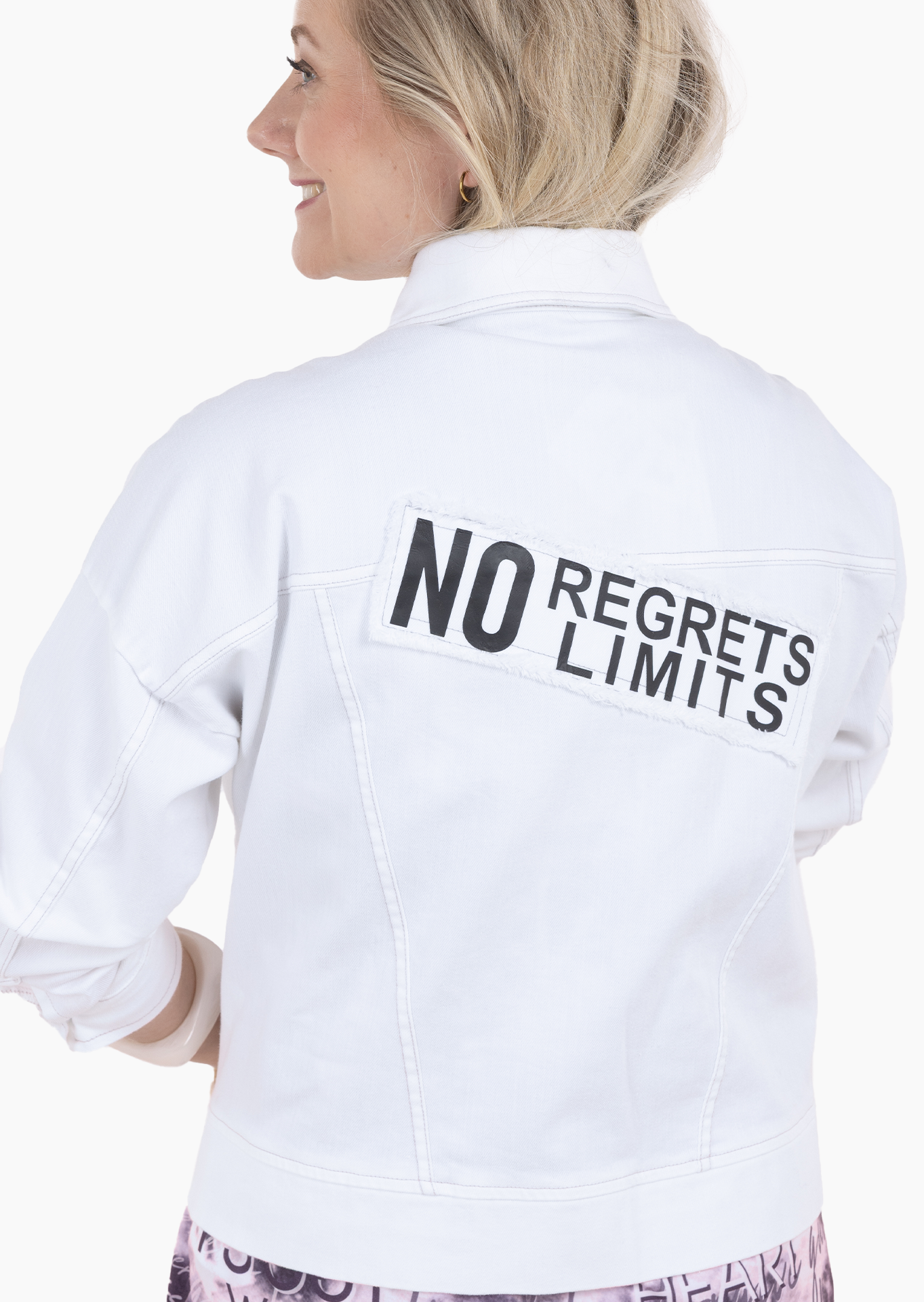 Jeansjacke 'No regrets', weiß